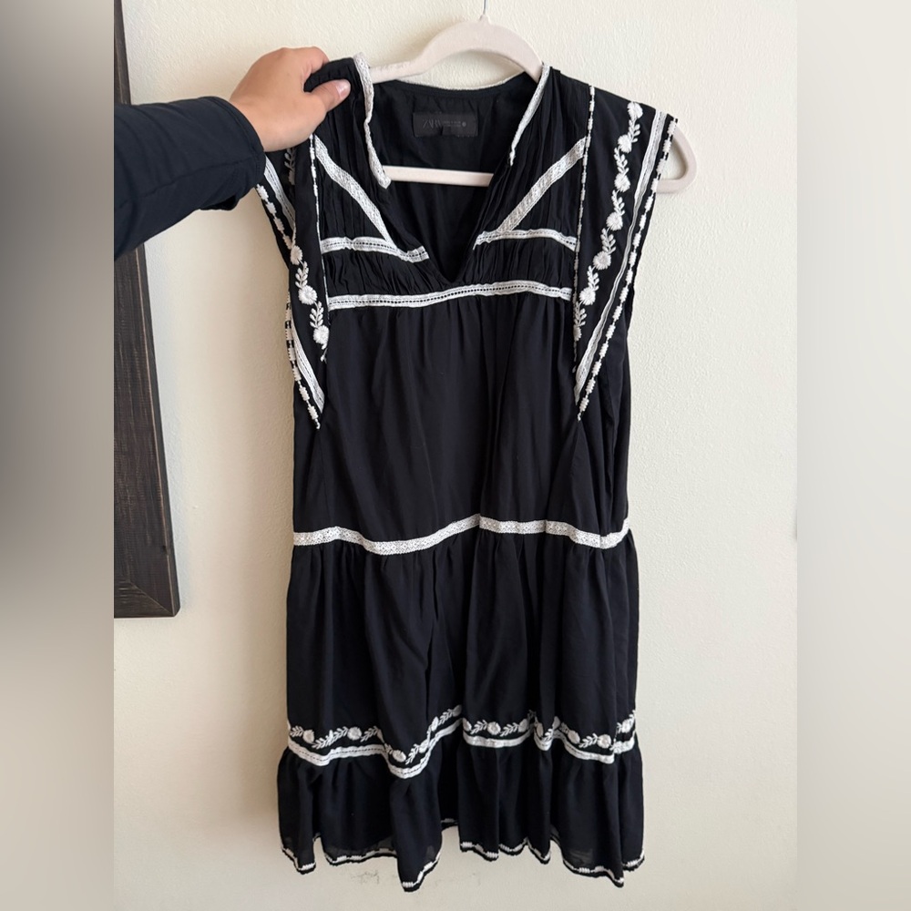 Zara Black Top with Subtle Stitch Detailing